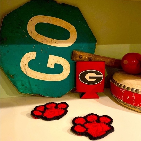 College Football Gameday Outfits Dorm Decor College Essentials Back to School - Picture 14 of 16